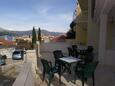 Korčula, Terrasse 1 dans l’hébergement en type apartment, avec la vue sur la mer, animaux acceptés et WiFi.