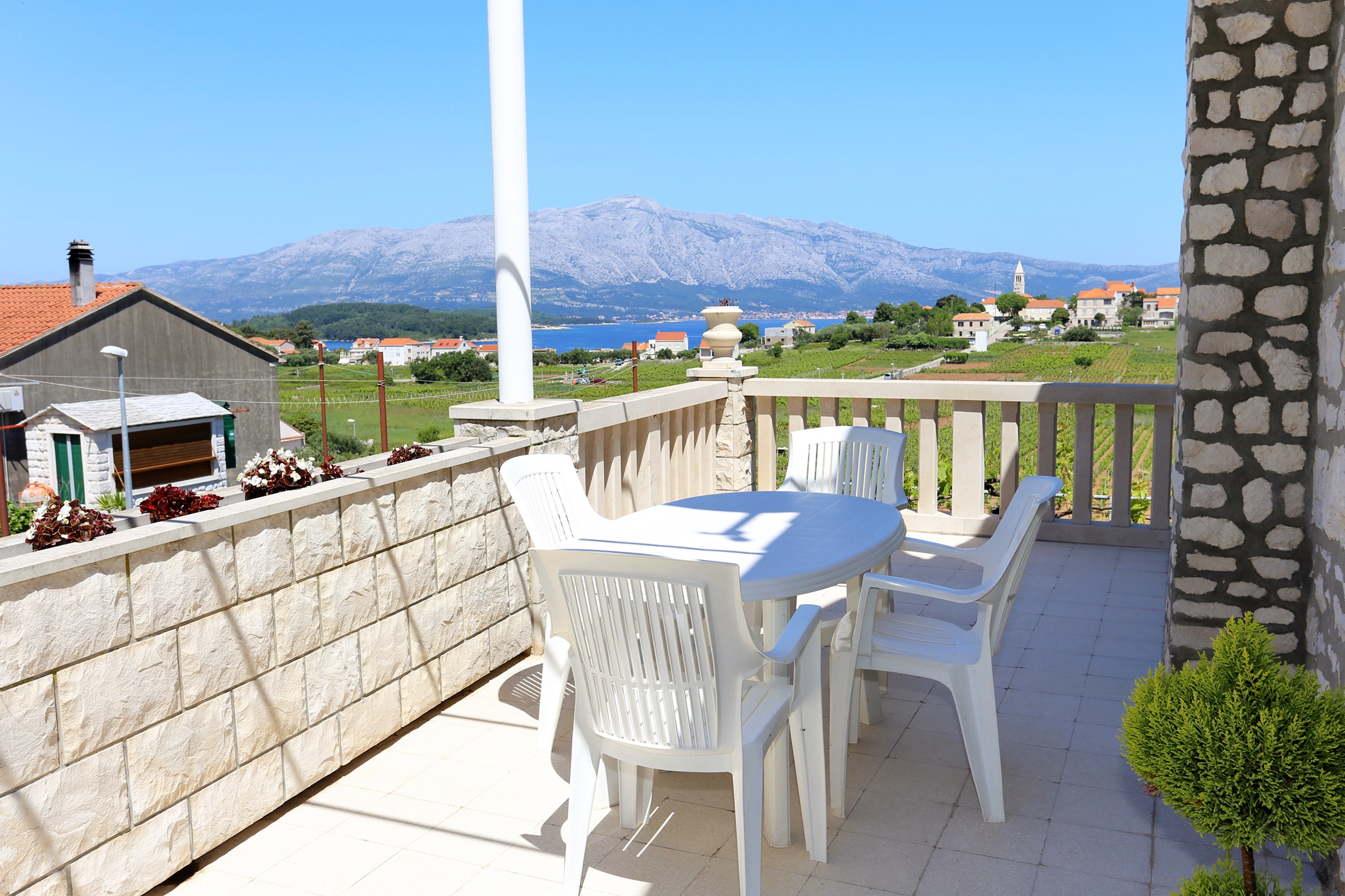 Dvosobni apartman s terasom i pogledom na more Lumbarda, Korčula  A-a