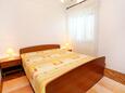 Lumbarda, Bedroom 2 in the apartment, (pet friendly) and WiFi.