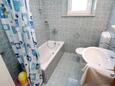 Ванная комната 1 Lumbarda, Ванная комната 1 в размещении типа apartment, WiFi.