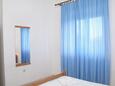 Lumbarda, Schlafzimmer 2 in folgender Unterkunftsart apartment, Haustiere erlaubt und WiFi.