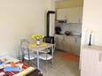 Dining room Veli Rat, Dining room in the studio-apartment, WiFi.