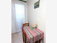 Dining room Račišće, Dining room in the studio-apartment, (pet friendly) and WiFi.