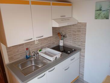 Račišće, Cocina in the studio-apartment, (pet friendly) y WiFi.