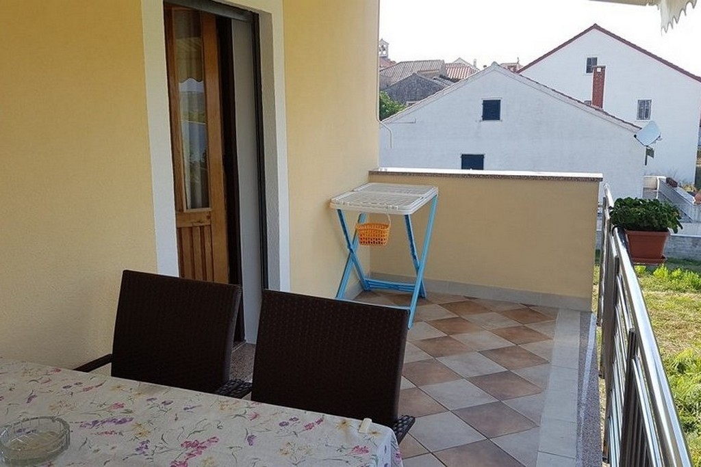 One bedroom apartment near beach Veli Rat, Dugi otok  A-a
