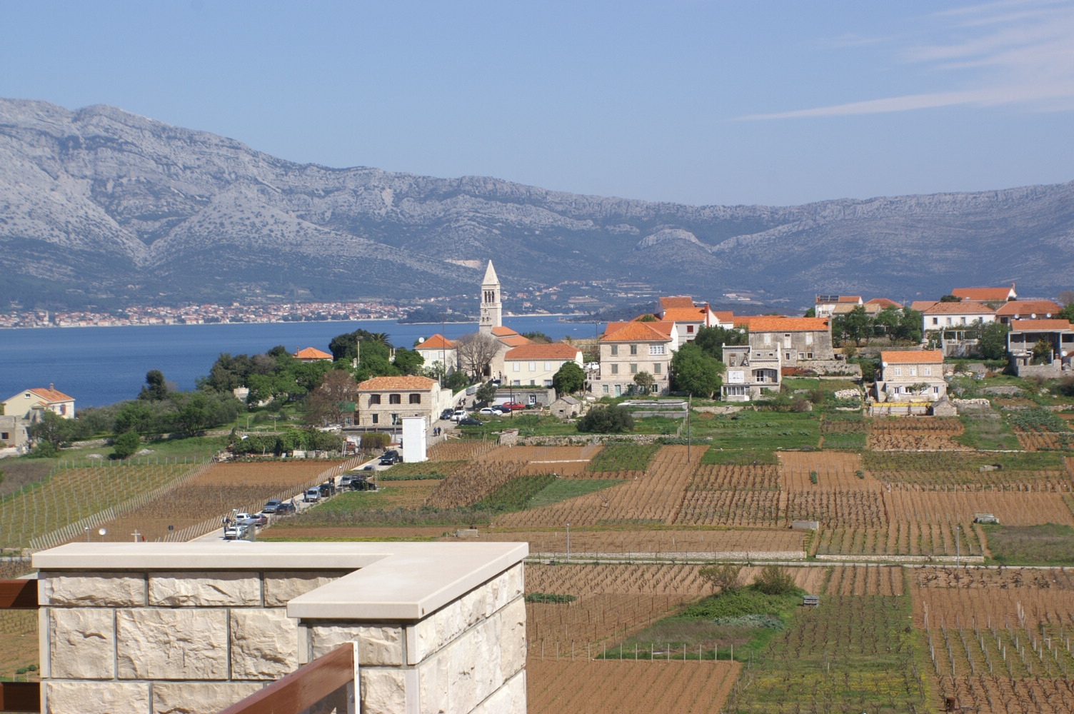 Two bedroom apartment with terrace and sea view Lumbarda, Korčula  A-a