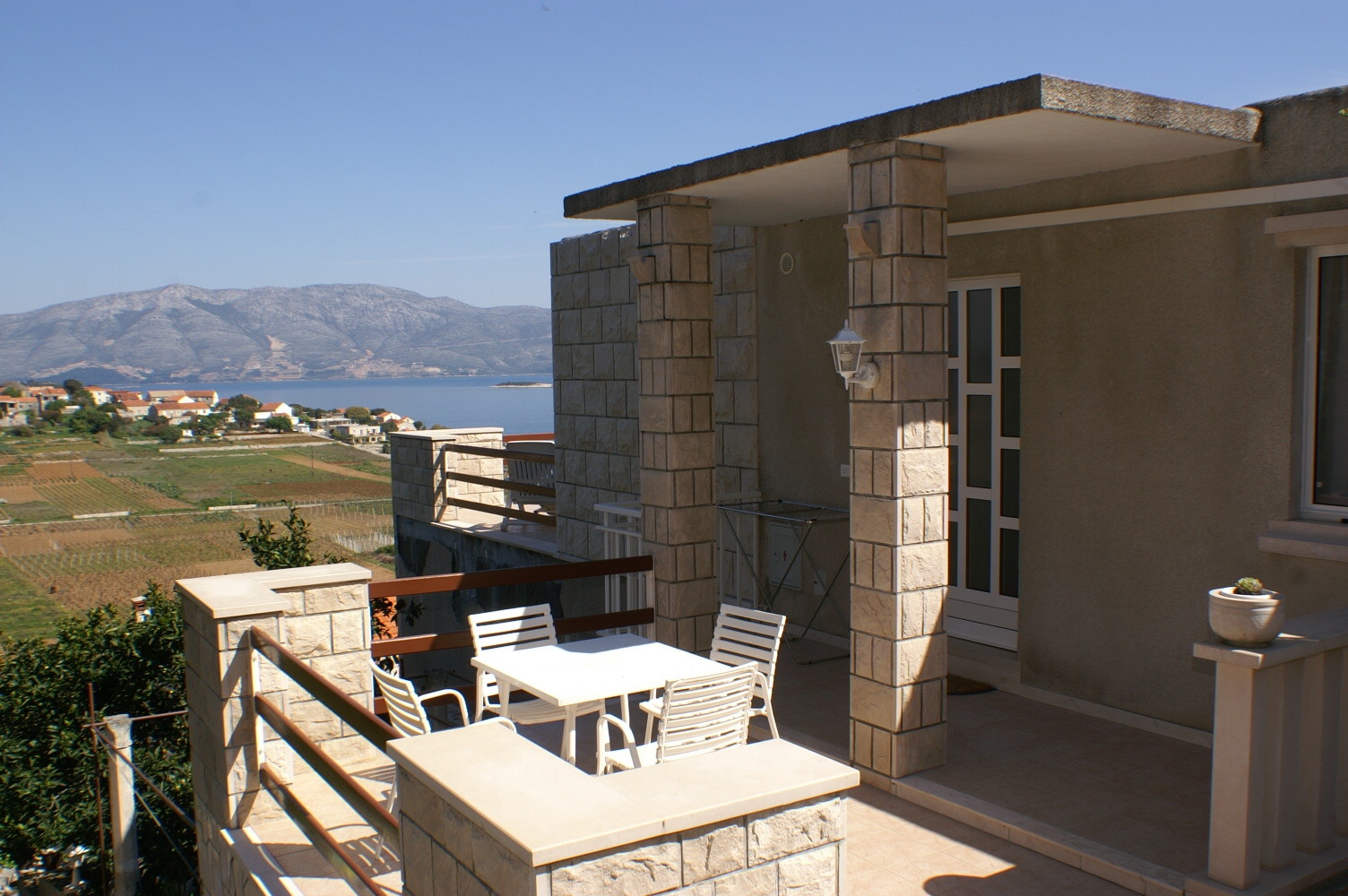 Two bedroom apartment with terrace and sea view Lumbarda, Korčula  A-b