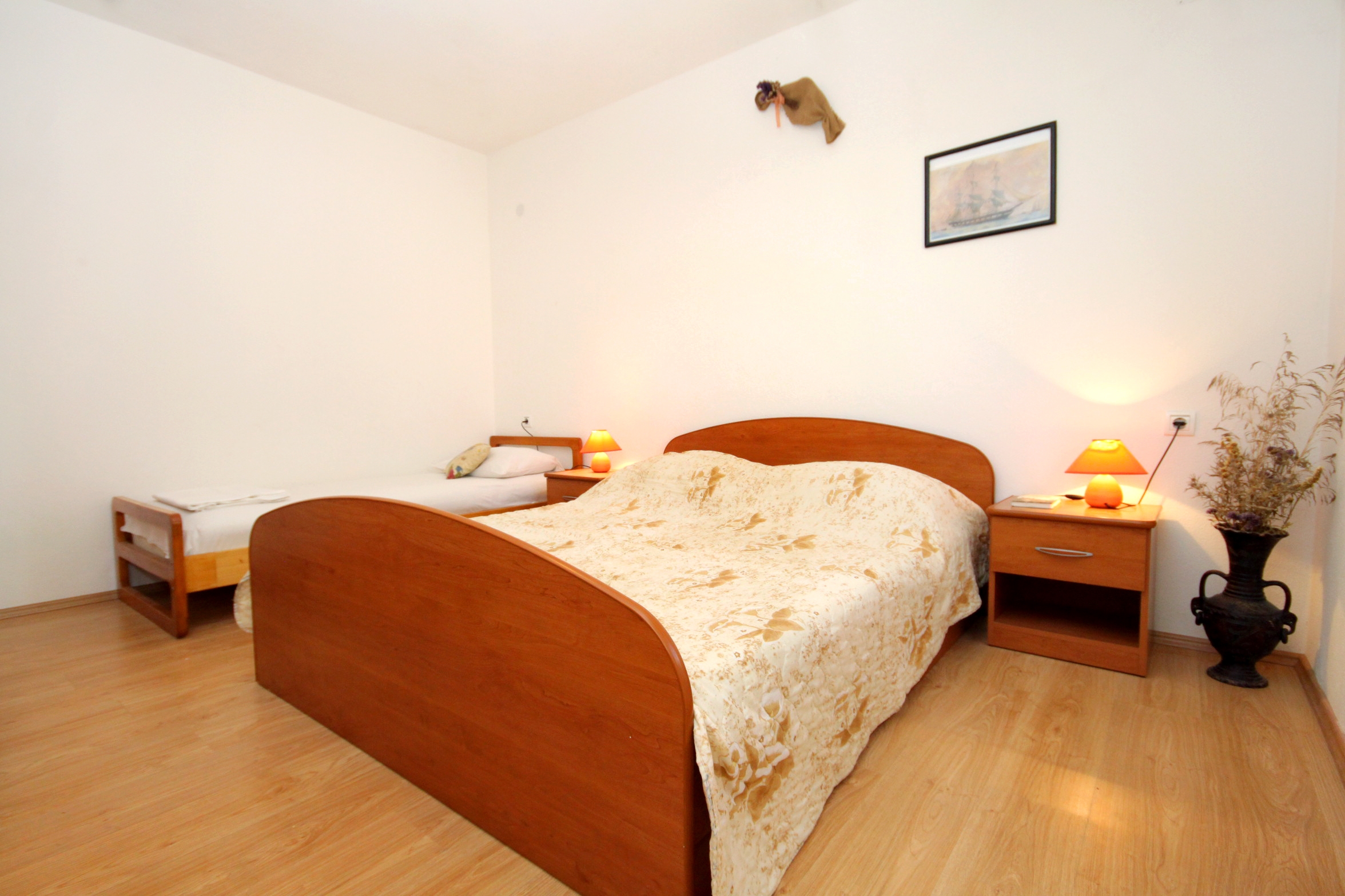 Two bedroom apartment with terrace and sea view Lumbarda, Korčula  A-a