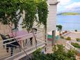 Lumbarda, Terrace in the apartment, with a sea view, (pet friendly) and WiFi.