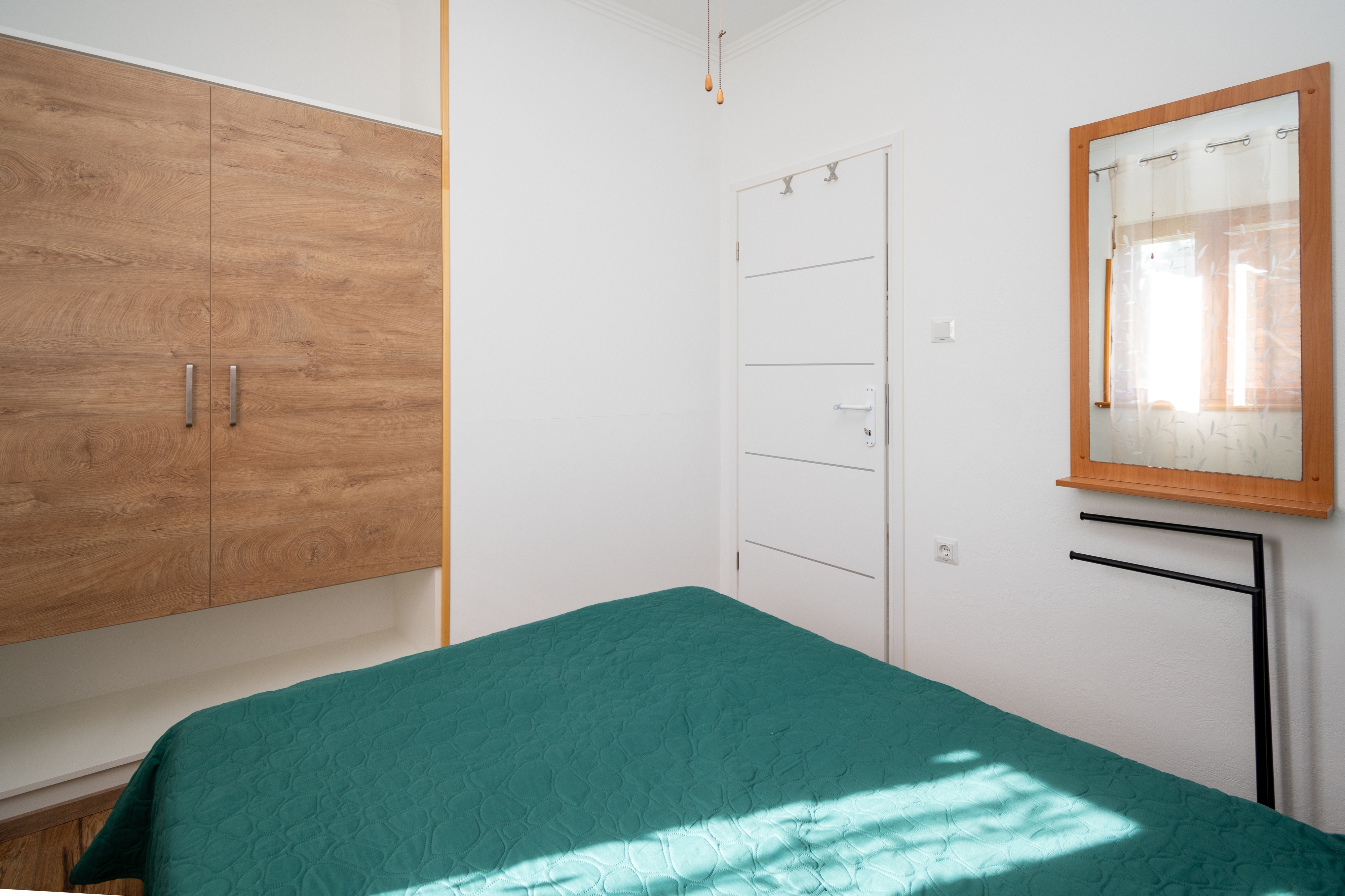 Two bedroom apartment near beach Veli Rat, Dugi otok  A-a