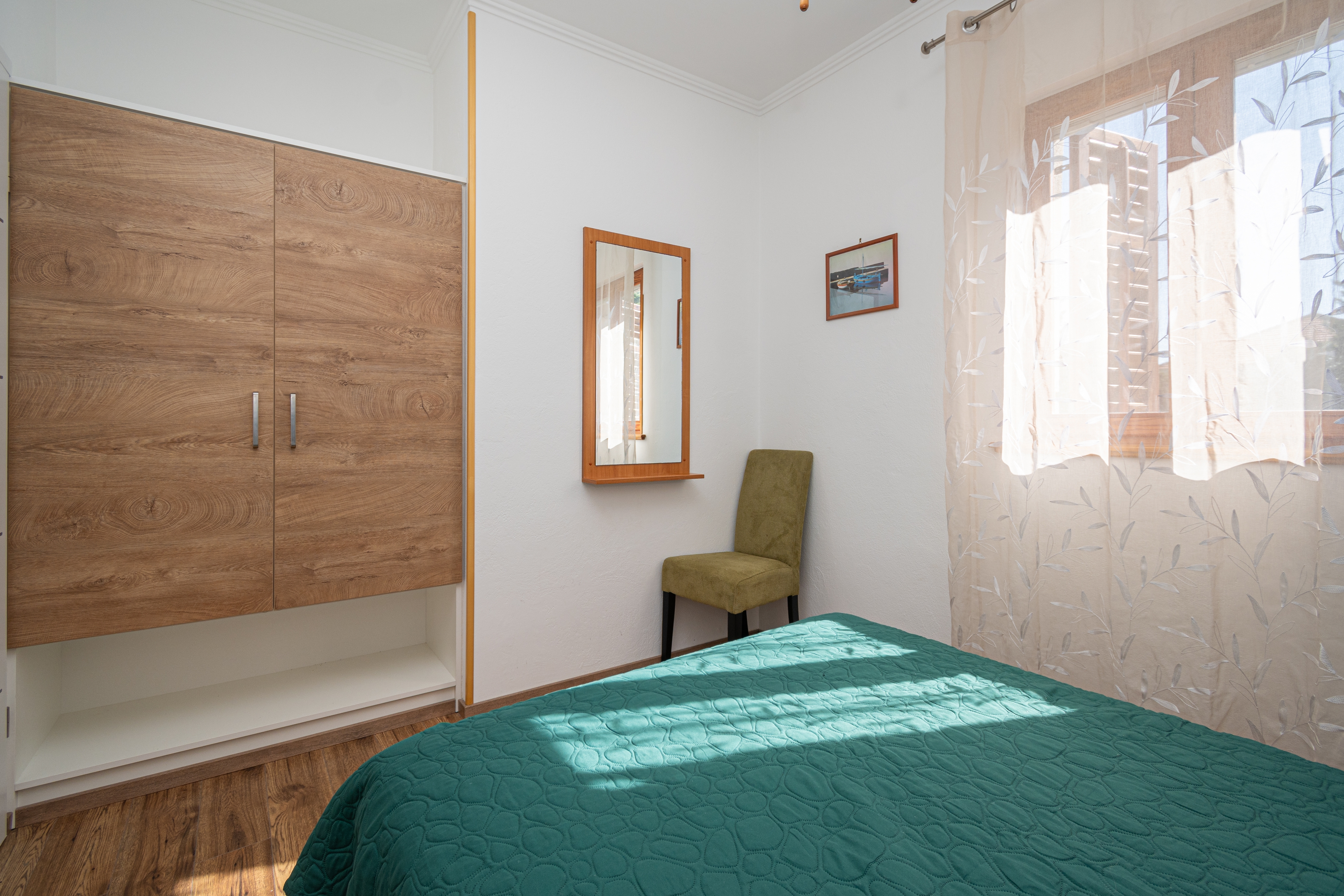 Two bedroom apartment near beach Veli Rat, Dugi otok  A-a