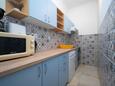 Veli Rat, Kitchen in the apartment, (pet friendly) and WiFi.