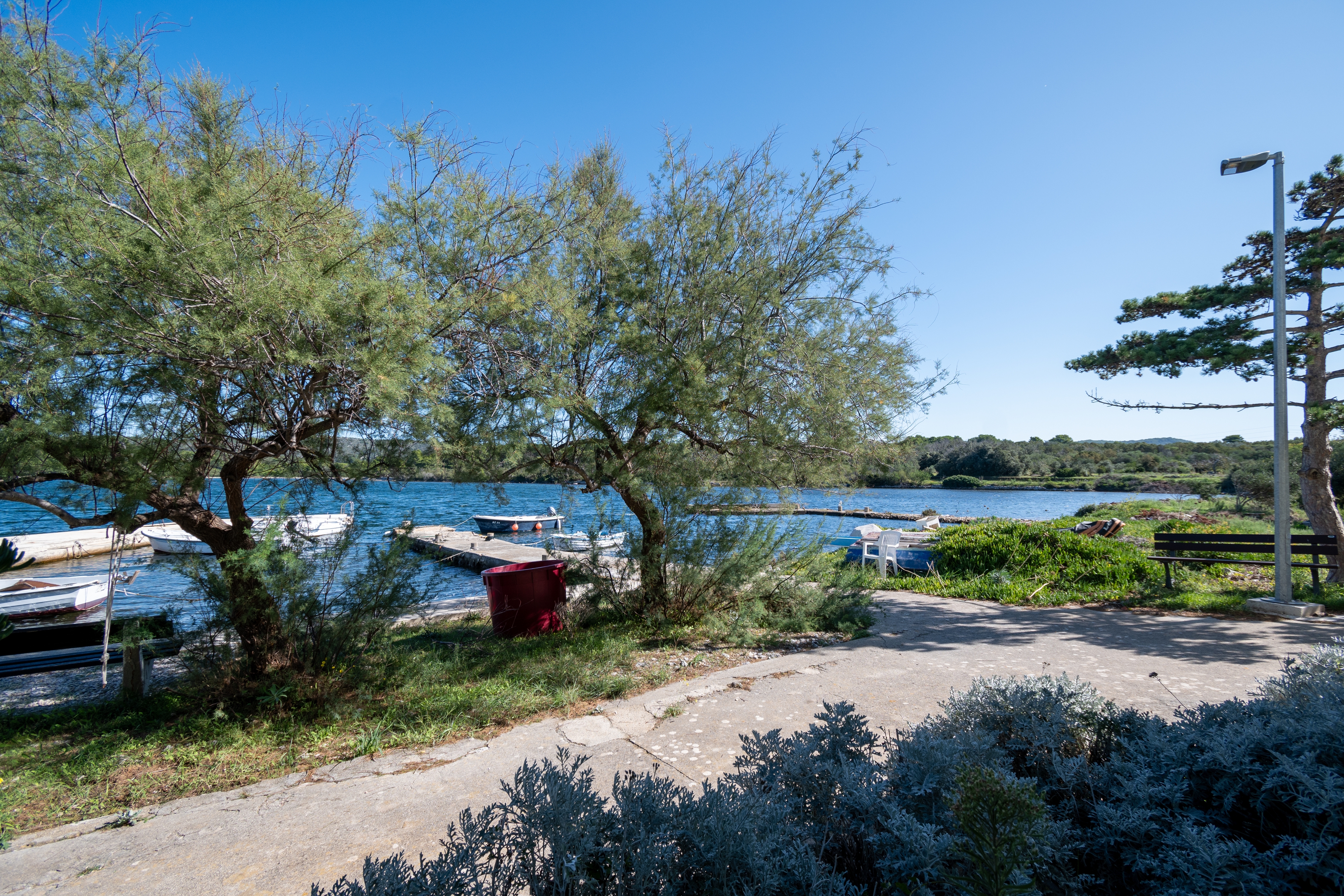 Two bedroom apartment near beach Veli Rat, Dugi otok  A-a