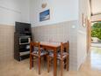 Veli Rat, Dining room in the apartment, (pet friendly) and WiFi.