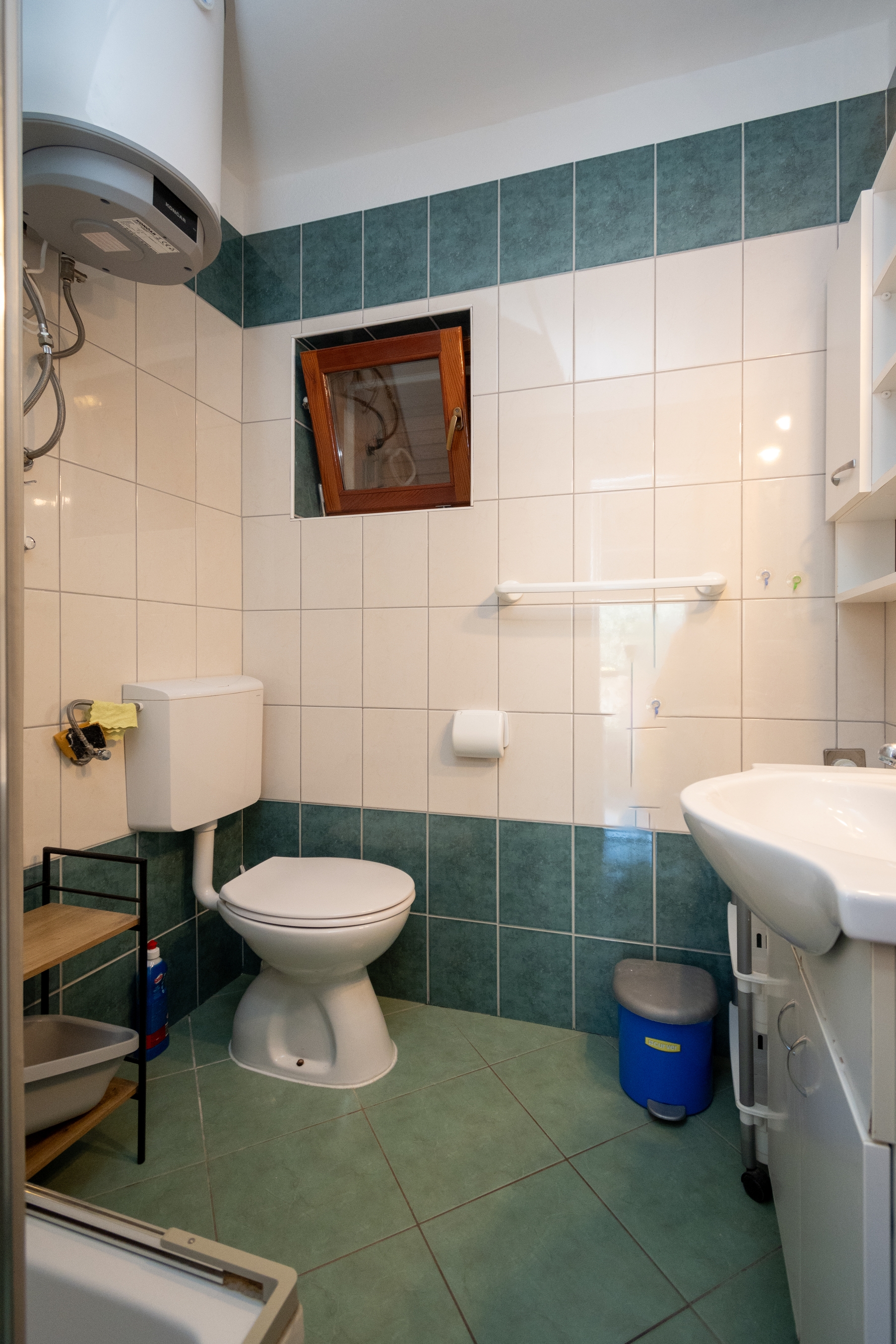 Two bedroom apartment near beach Veli Rat, Dugi otok  A-d