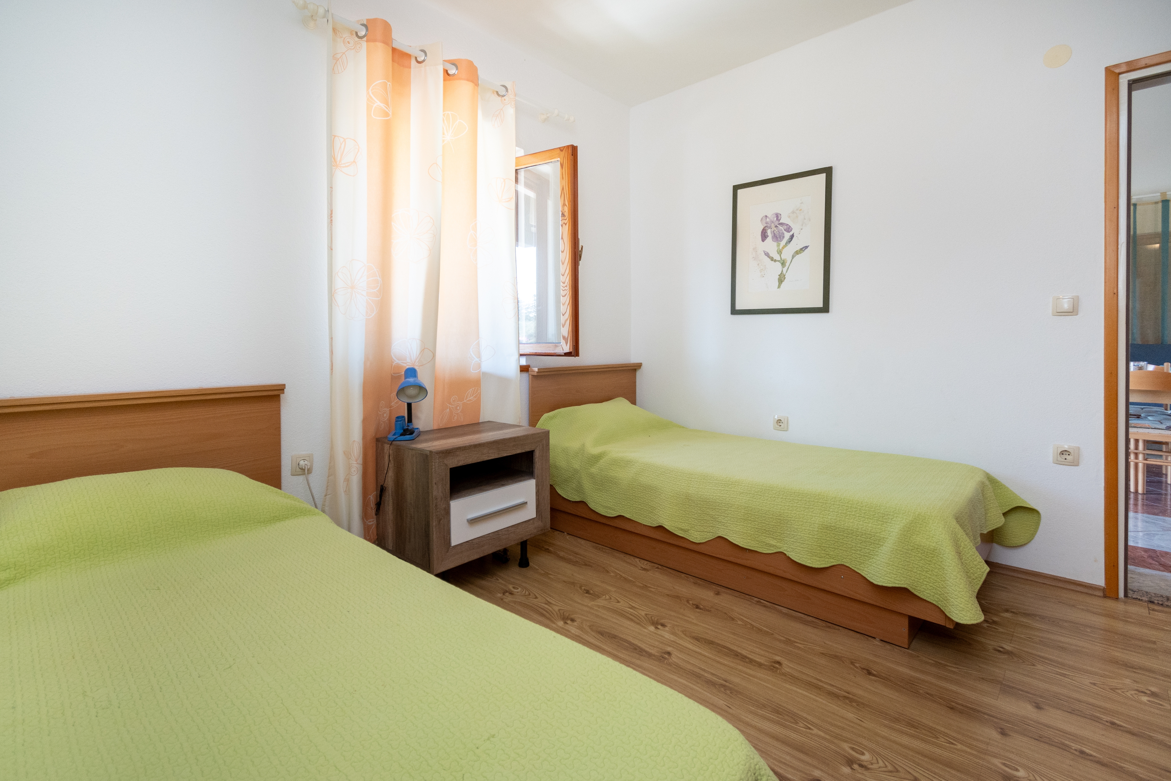 Two bedroom apartment near beach Veli Rat, Dugi otok  A-d