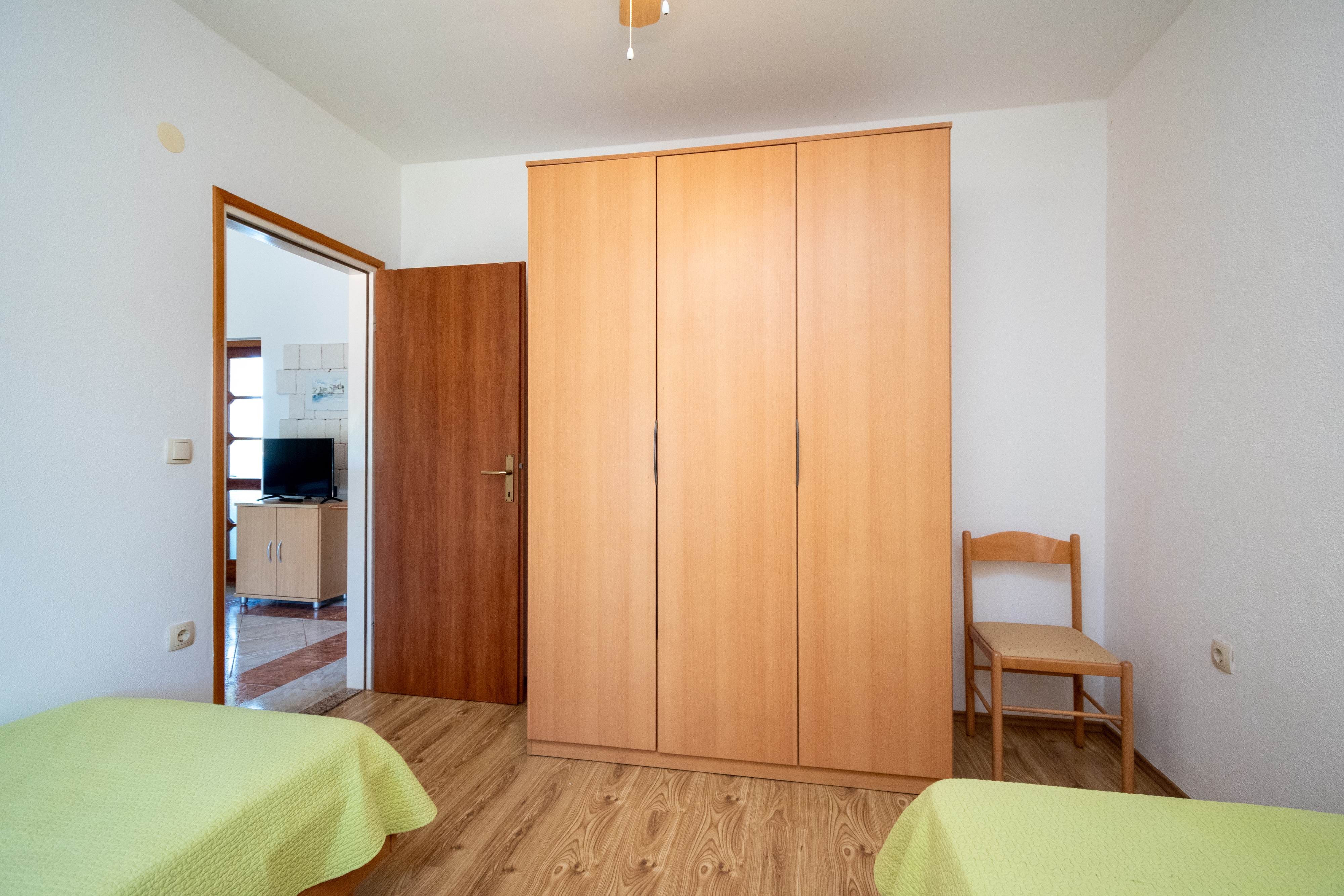 Two bedroom apartment near beach Veli Rat, Dugi otok  A-d
