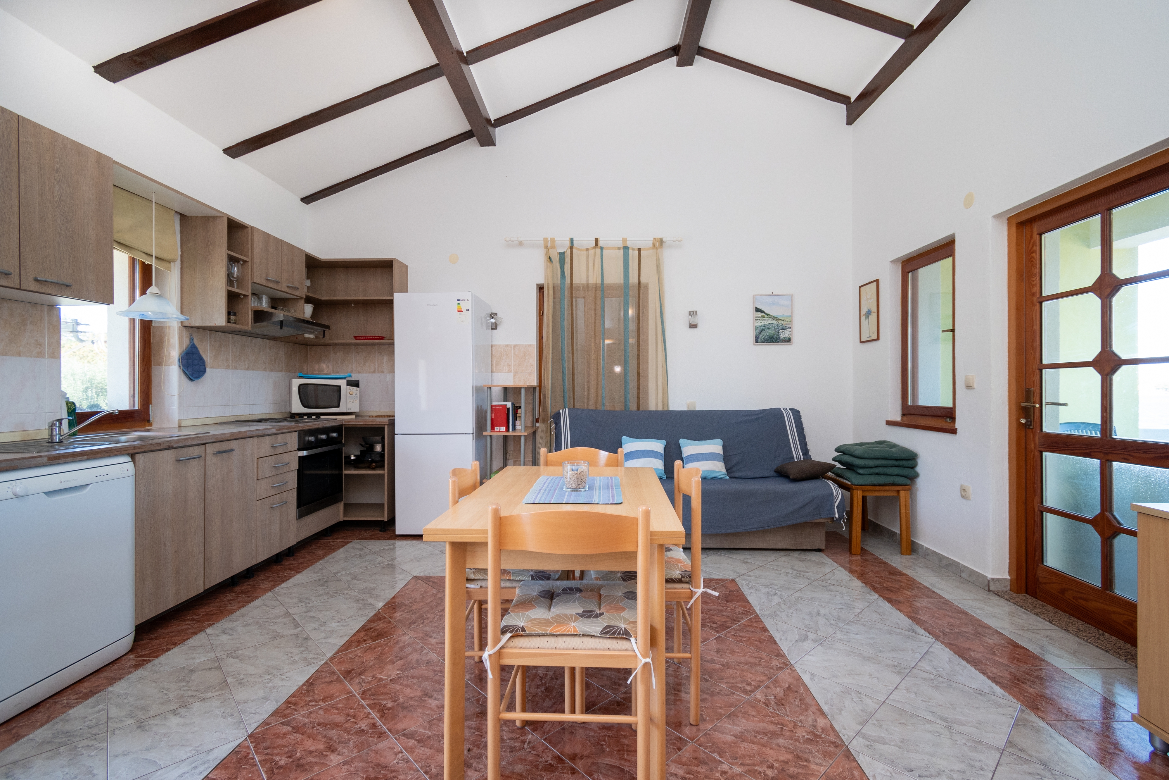 Two bedroom apartment near beach Veli Rat, Dugi otok (A-438-d)