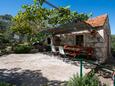 Veli Rat, Dugi otok, Courtyard 438 - Apartments by the sea.