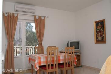 Dining room Korčula, Dining room in the apartment.