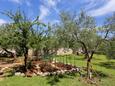 Lumbarda, Korčula, Giardino 4393 - Appartamenti affitto vicino al mare con la spiaggia ghiaiosa.