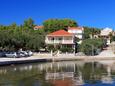 Lumbarda, Korčula, Объект 4401 - Апартаменты вблизи моря с галечным пляжем.