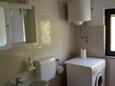 Ванная комната Lumbarda, Ванная комната в размещении типа apartment, WiFi.