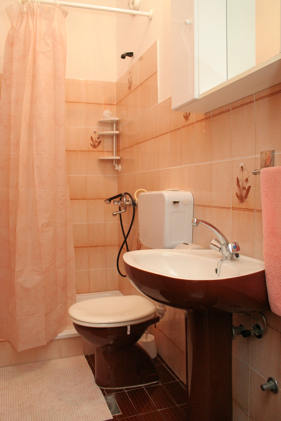 Three bedroom apartment near beach Korčula  A-a