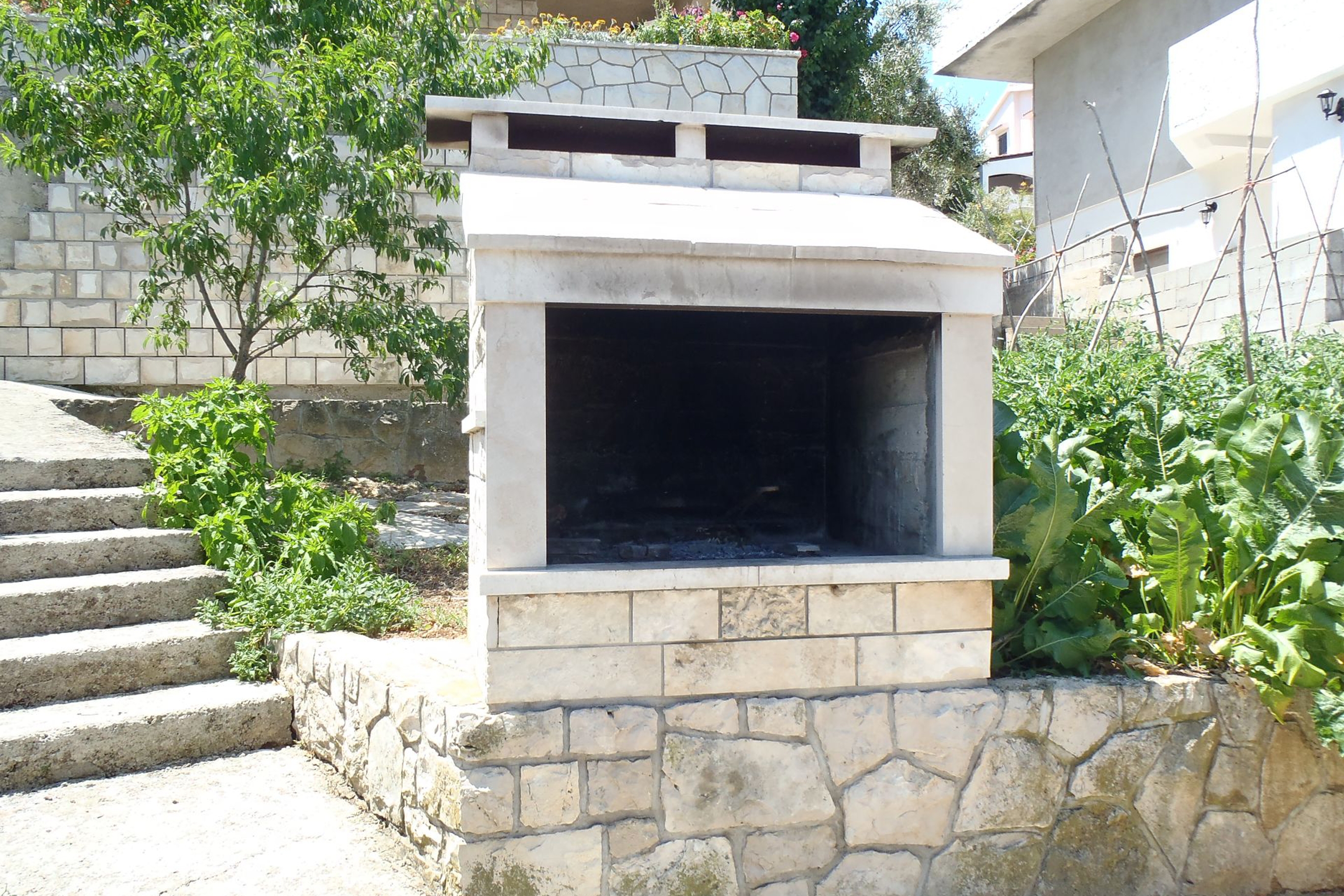 Three bedroom apartment near beach Korčula  A-a