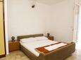 Спальня 2 Lumbarda, Спальня 2 в размещении типа apartment, доступный кондиционер, Домашние животные допускаются и WiFi.