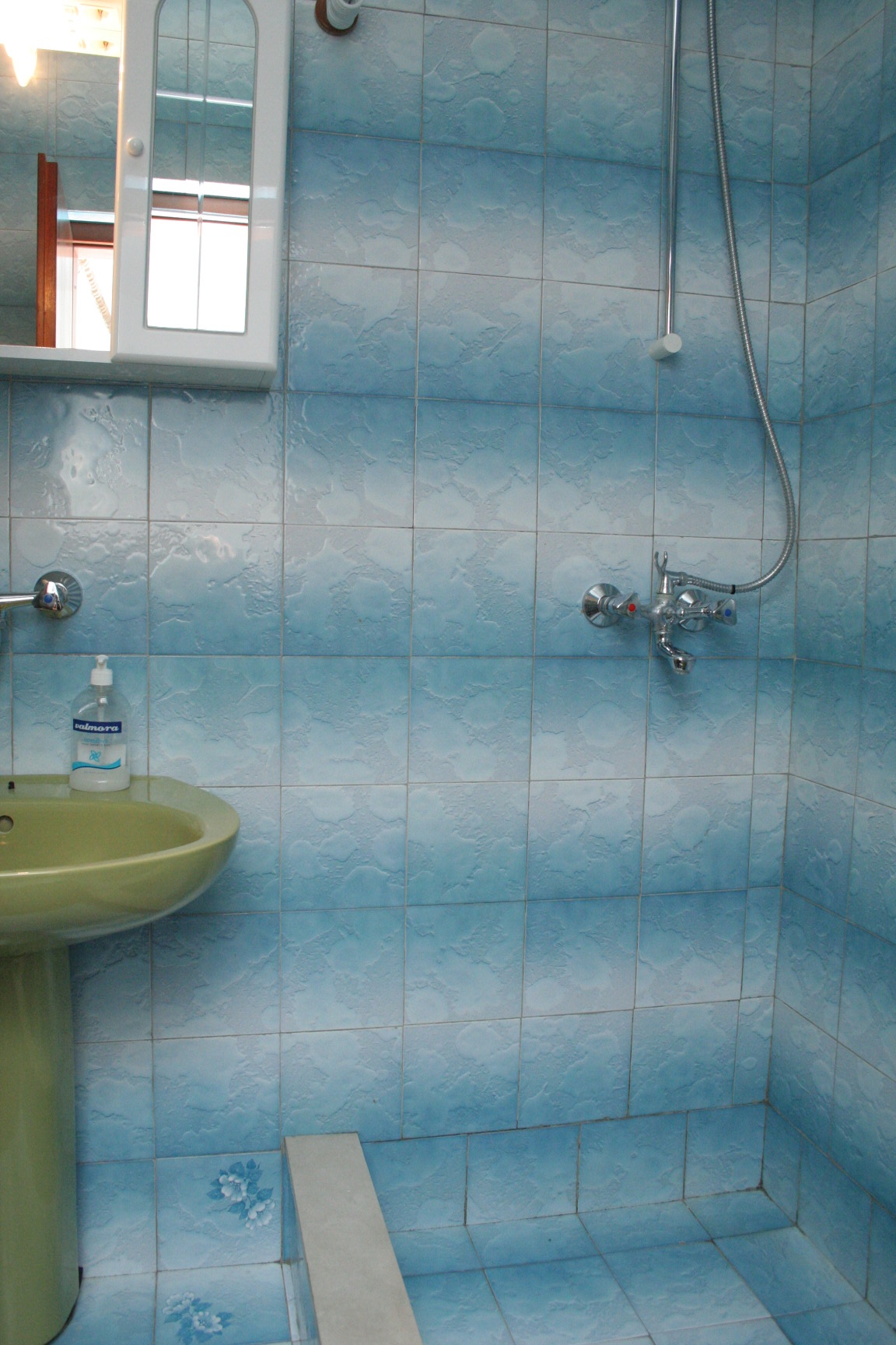 Three bedroom apartment with terrace Žrnovska Banja, Korčula  A-a
