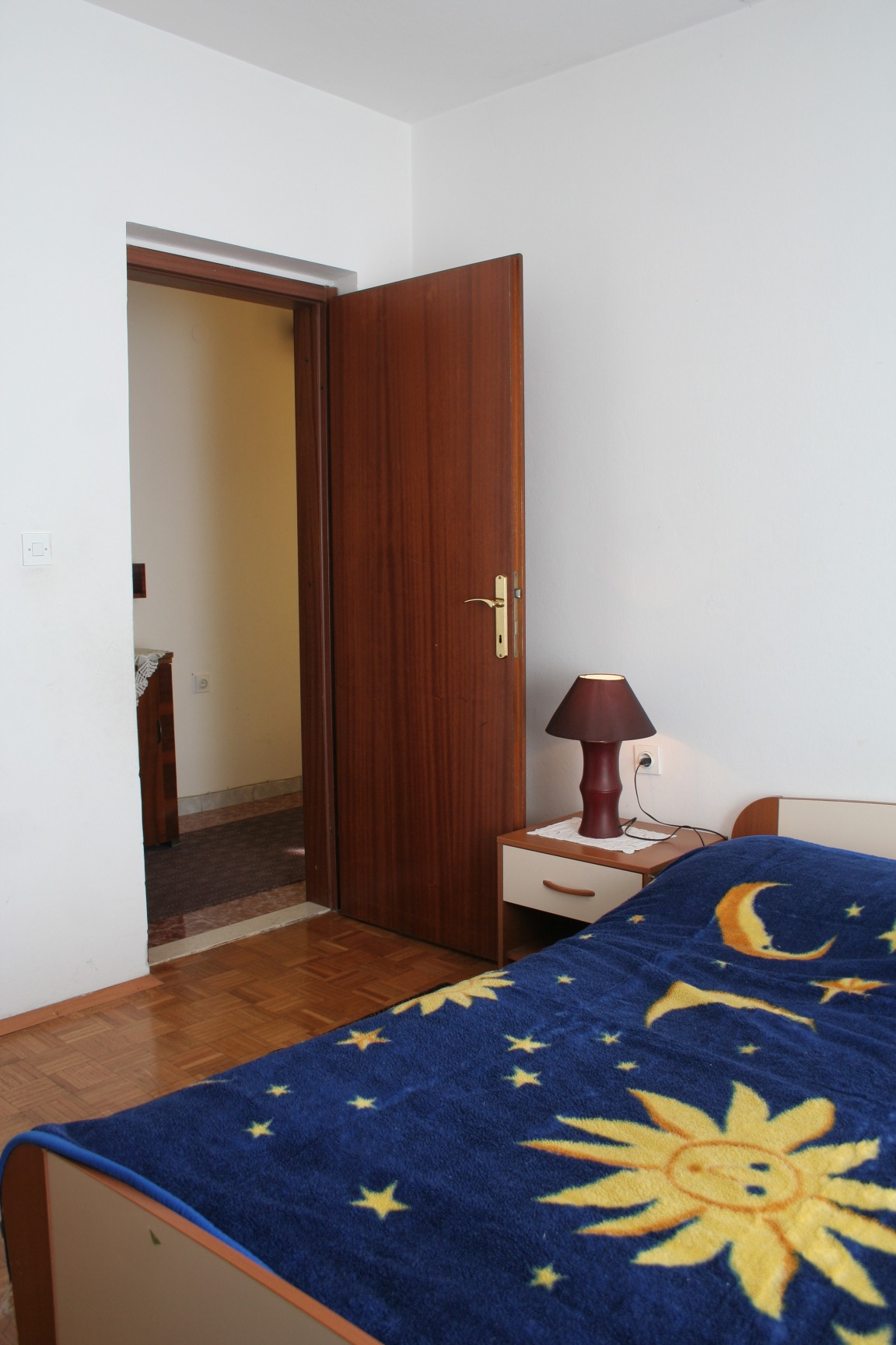 Three bedroom apartment with terrace Žrnovska Banja, Korčula  A-a