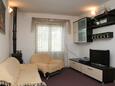 Obývací pokoj Žrnovska Banja, Obývací pokoj v ubytování typu apartment, domácí mazlíčci povoleni a WiFi.