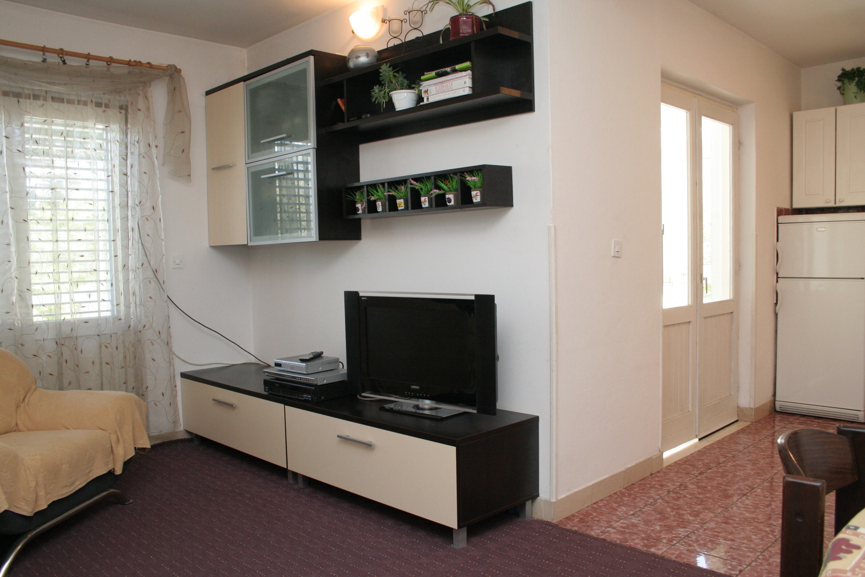 Three bedroom apartment with terrace Žrnovska Banja, Korčula  A-a