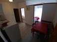 Sali, Eetkamer in the apartment, WiFi.