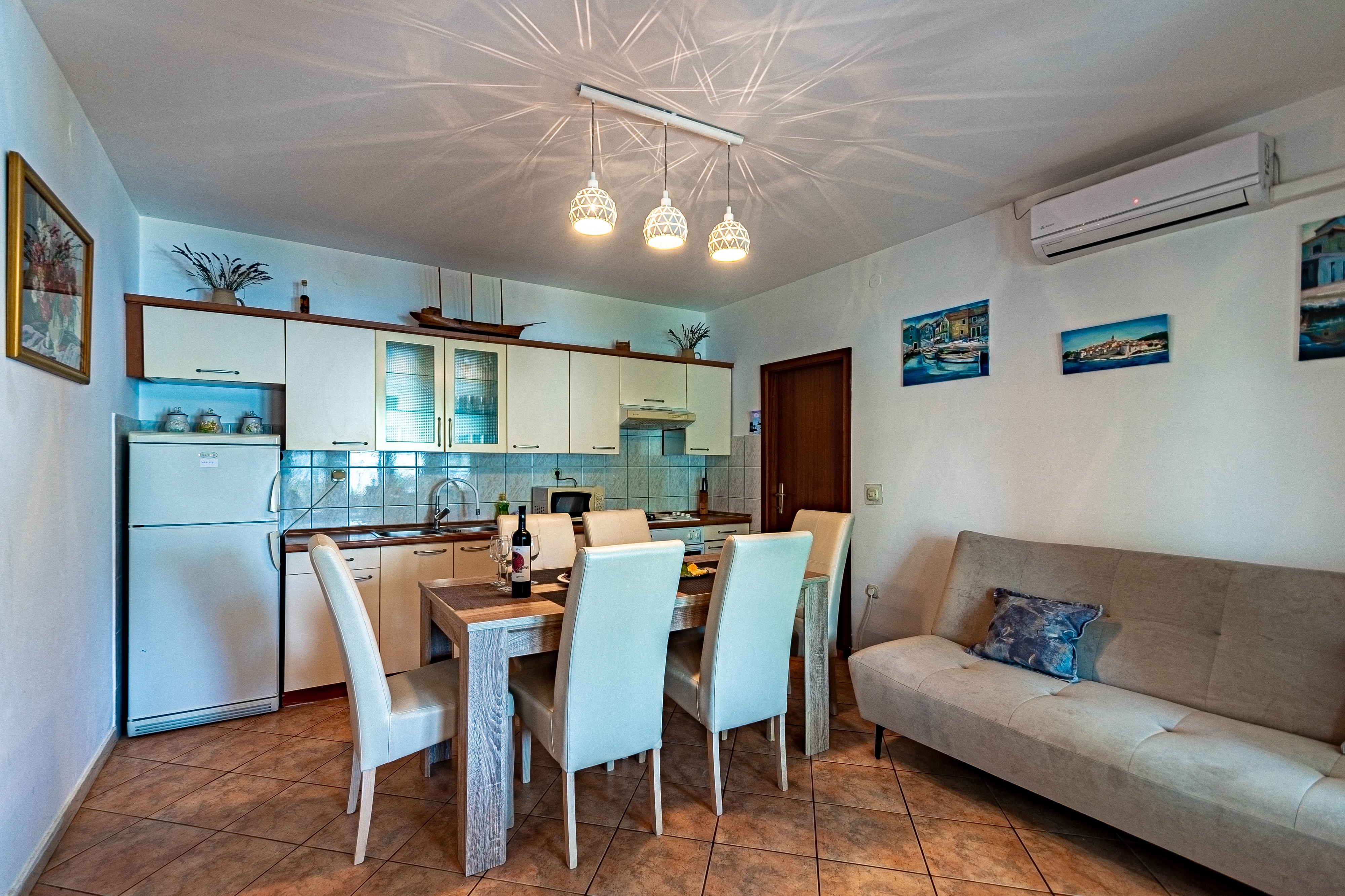 Two bedroom apartment near beach Tri Žala, Korčula (A-4432-a) Two bedroom apartment near beach Tri Žala, Korčula (A-4432-a)