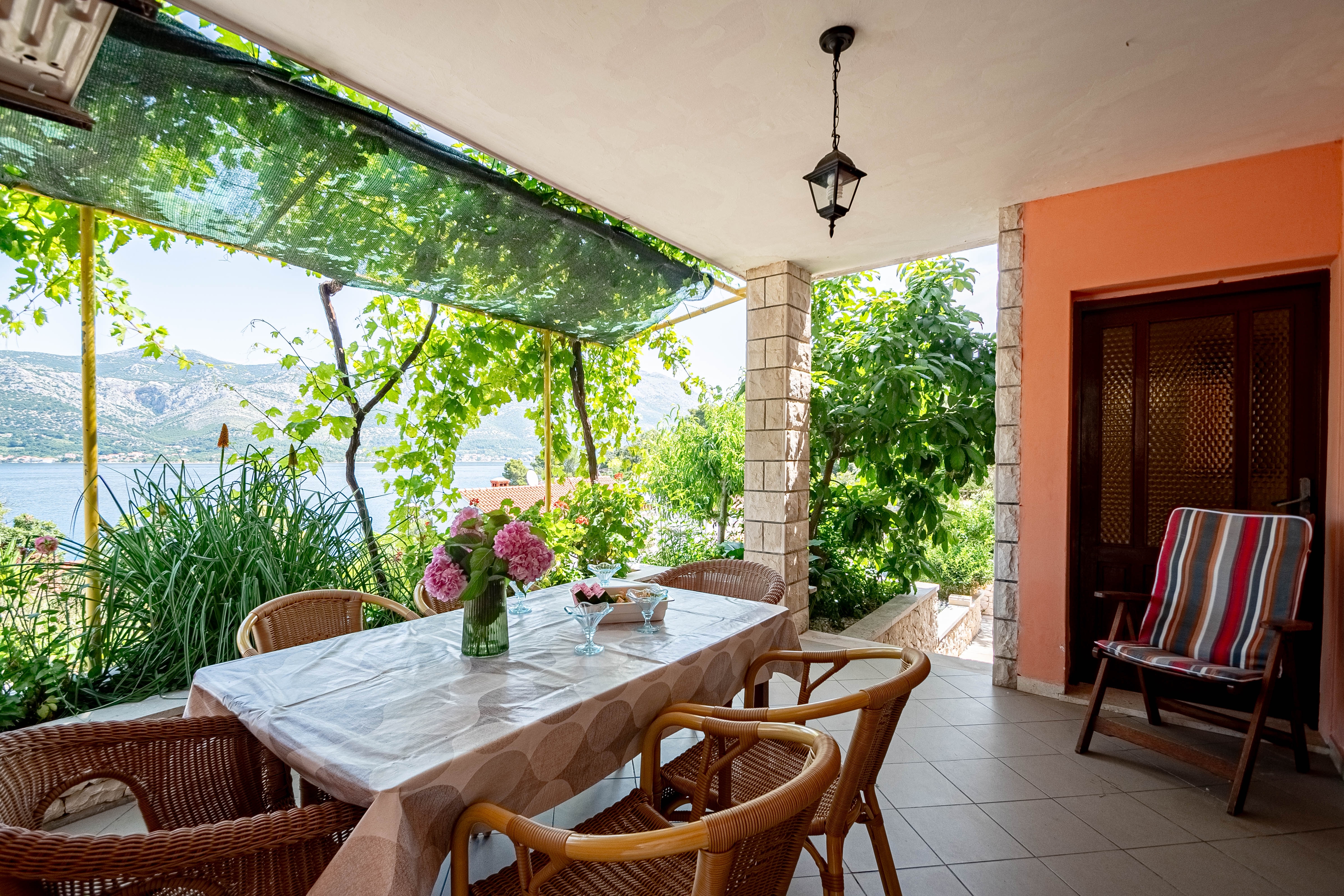 Two bedroom apartment near beach Tri Žala, Korčula (A-4432-a) Two bedroom apartment near beach Tri Žala, Korčula (A-4432-a)