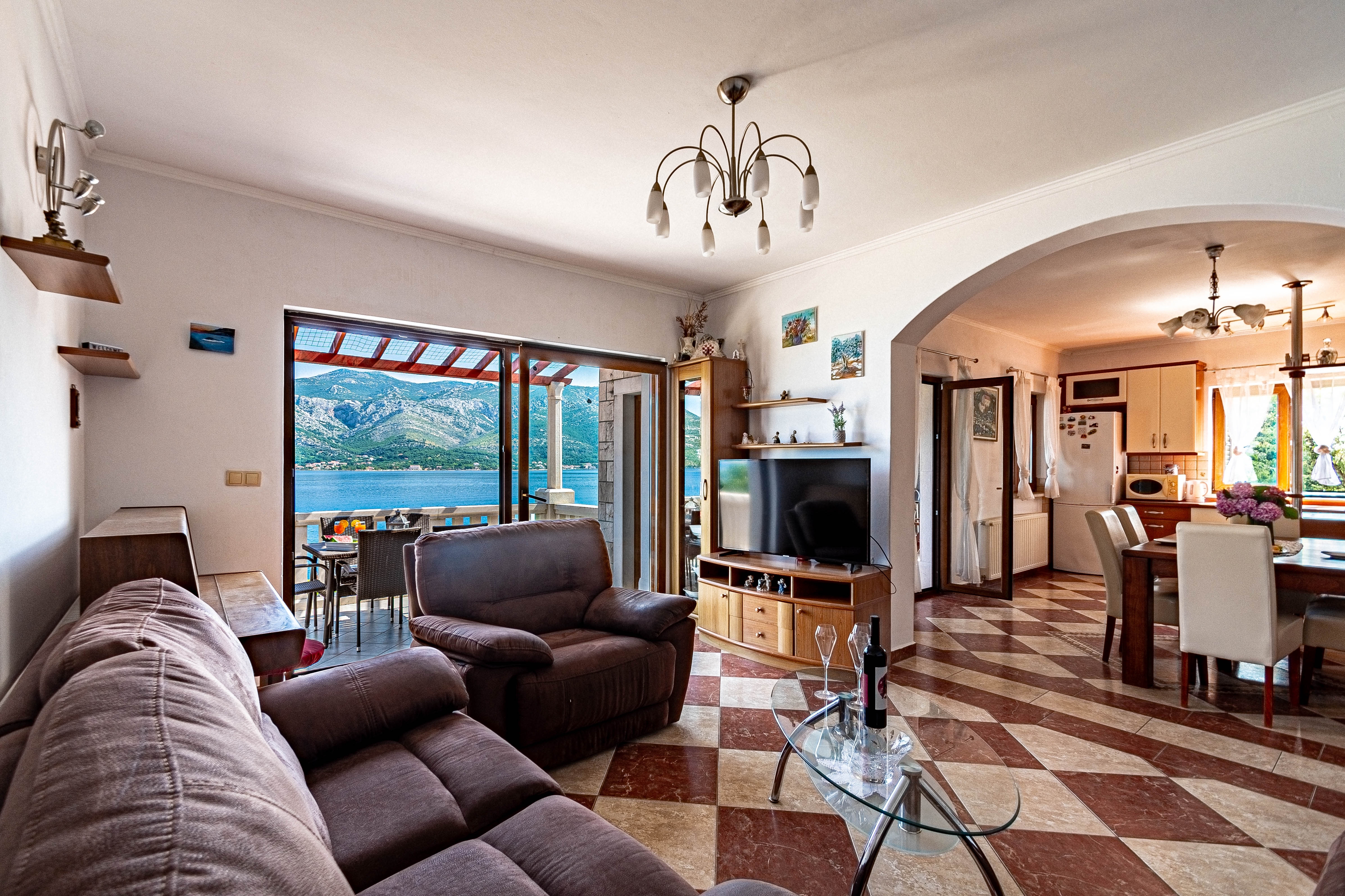 Three bedroom apartment near beach Tri Žala, Korčula (A-4432-b) Three bedroom apartment near beach Tri Žala, Korčula (A-4432-b)