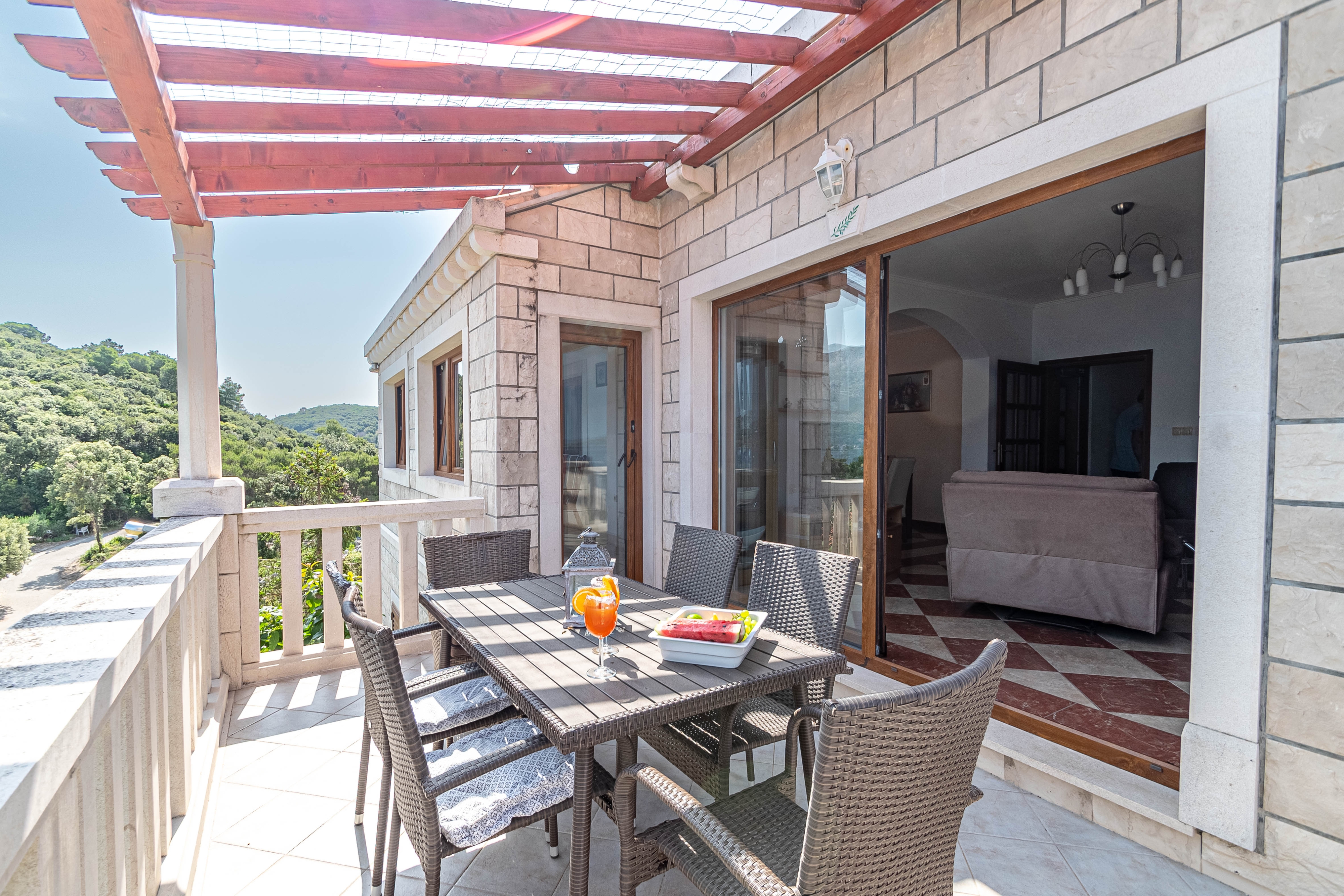 Three bedroom apartment near beach Tri Žala, Korčula  A-b