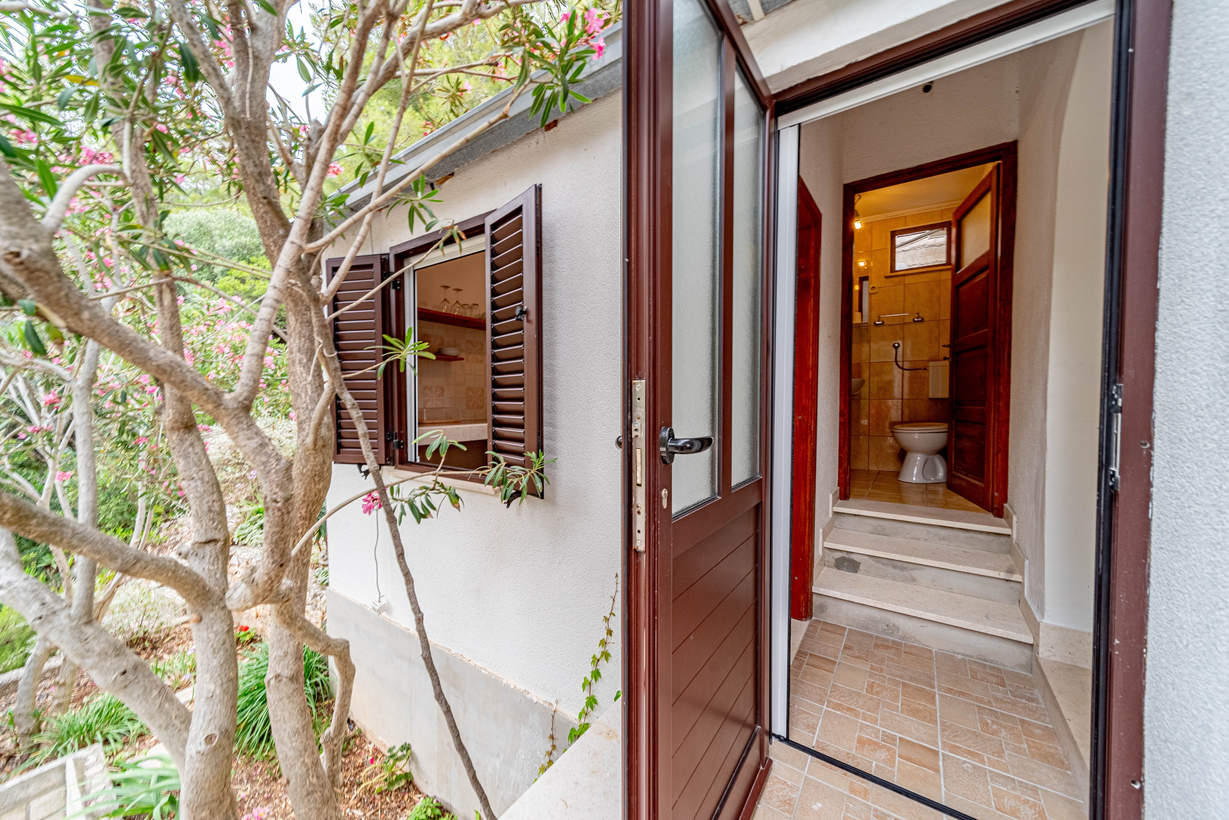 Two bedroom apartment near beach Cove Bratinja Luka, Korčula  A-a