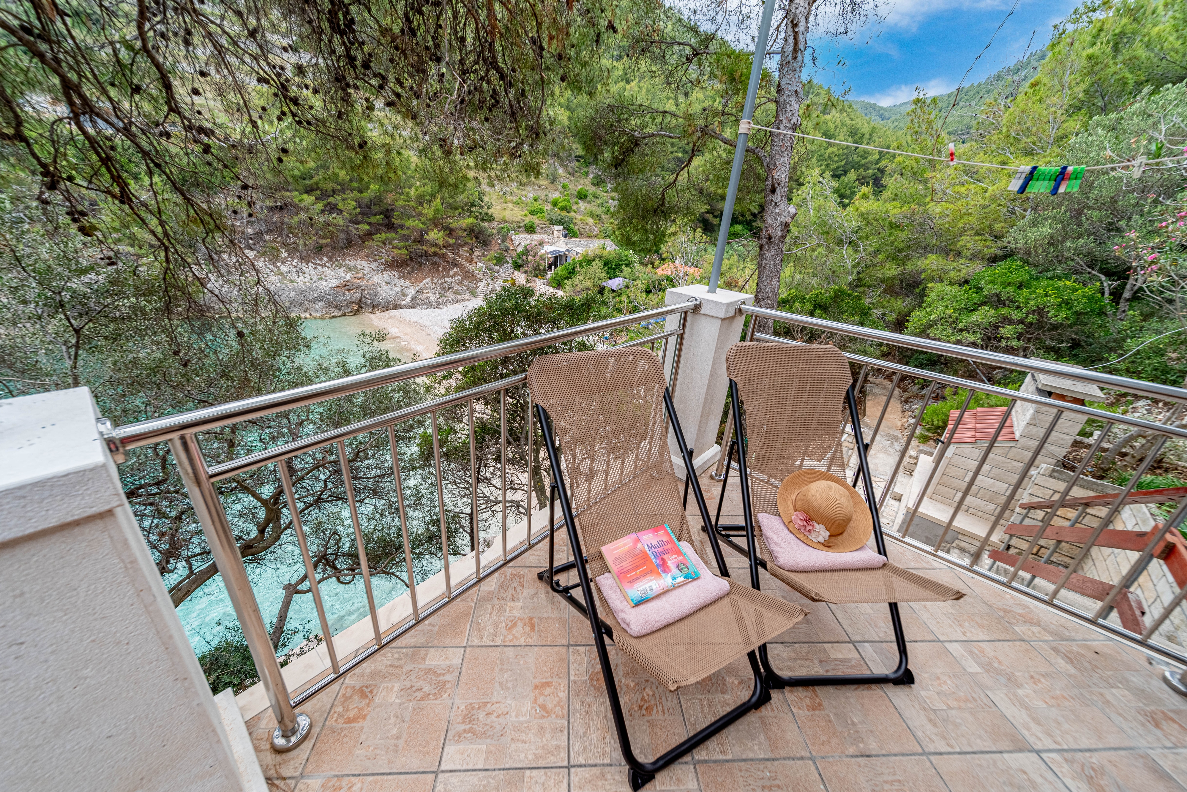 Two bedroom apartment near beach Cove Bratinja Luka, Korčula  A-a