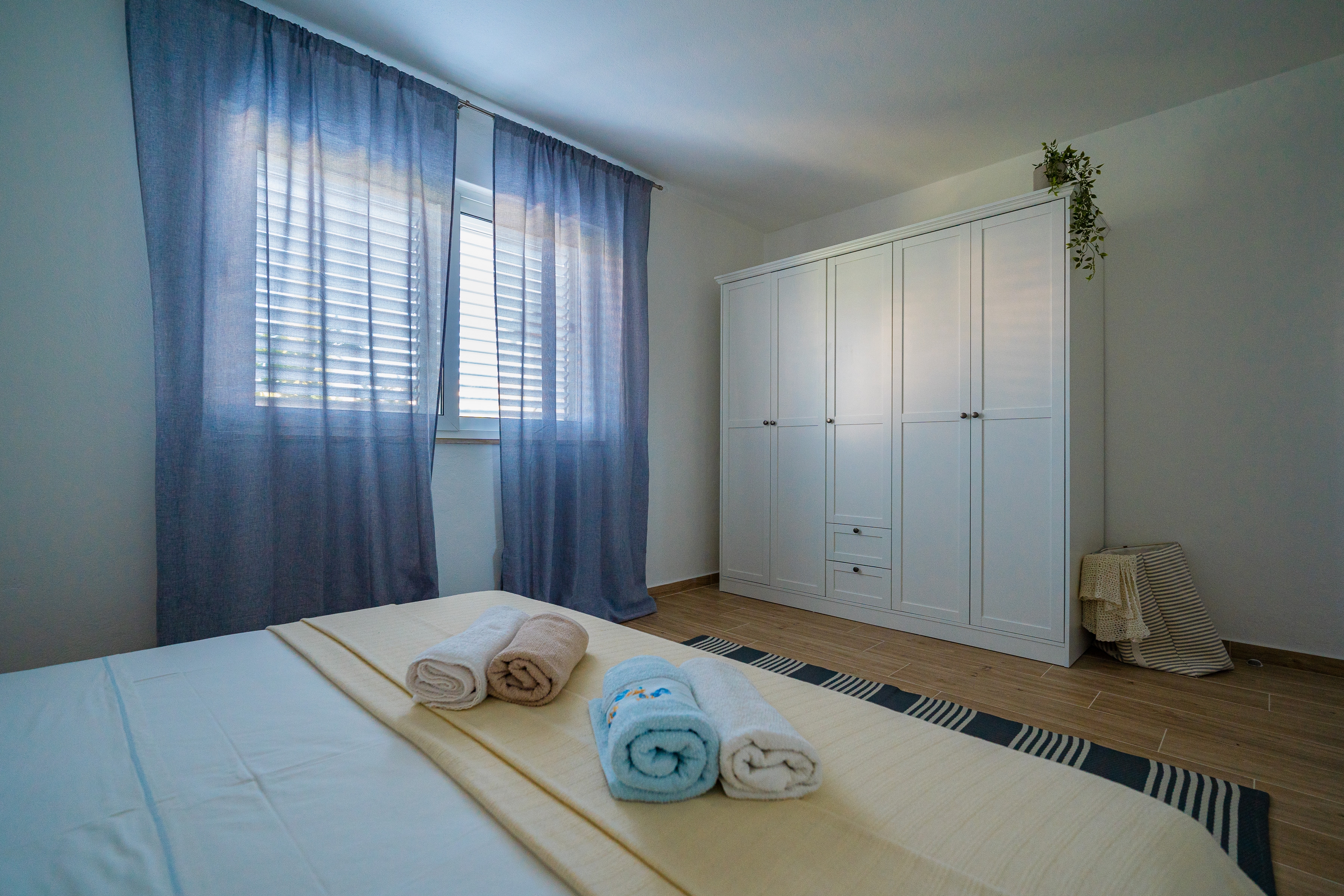 One bedroom apartment with terrace and sea view Medvinjak, Korčula  A-a