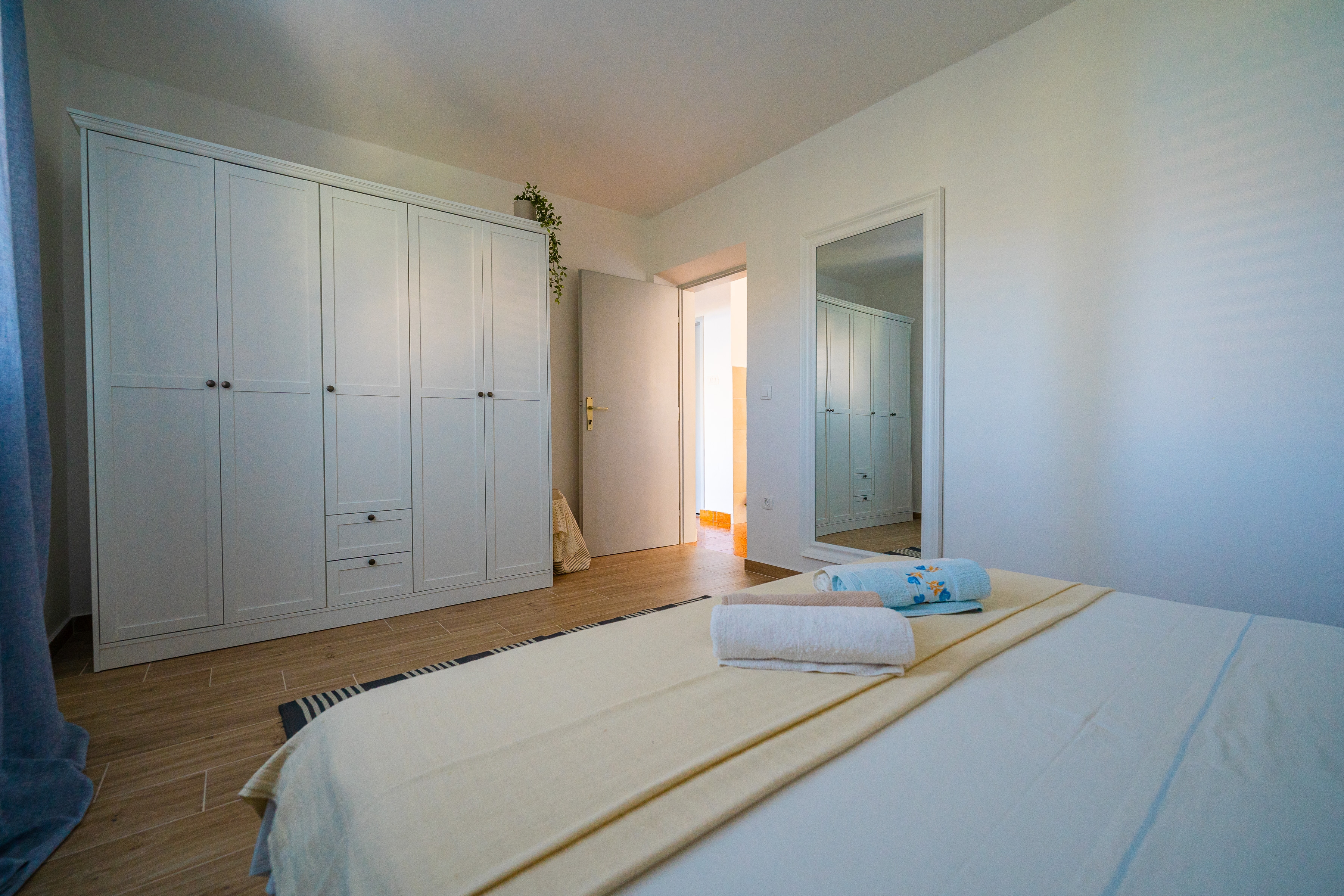 One bedroom apartment with terrace and sea view Medvinjak, Korčula  A-a