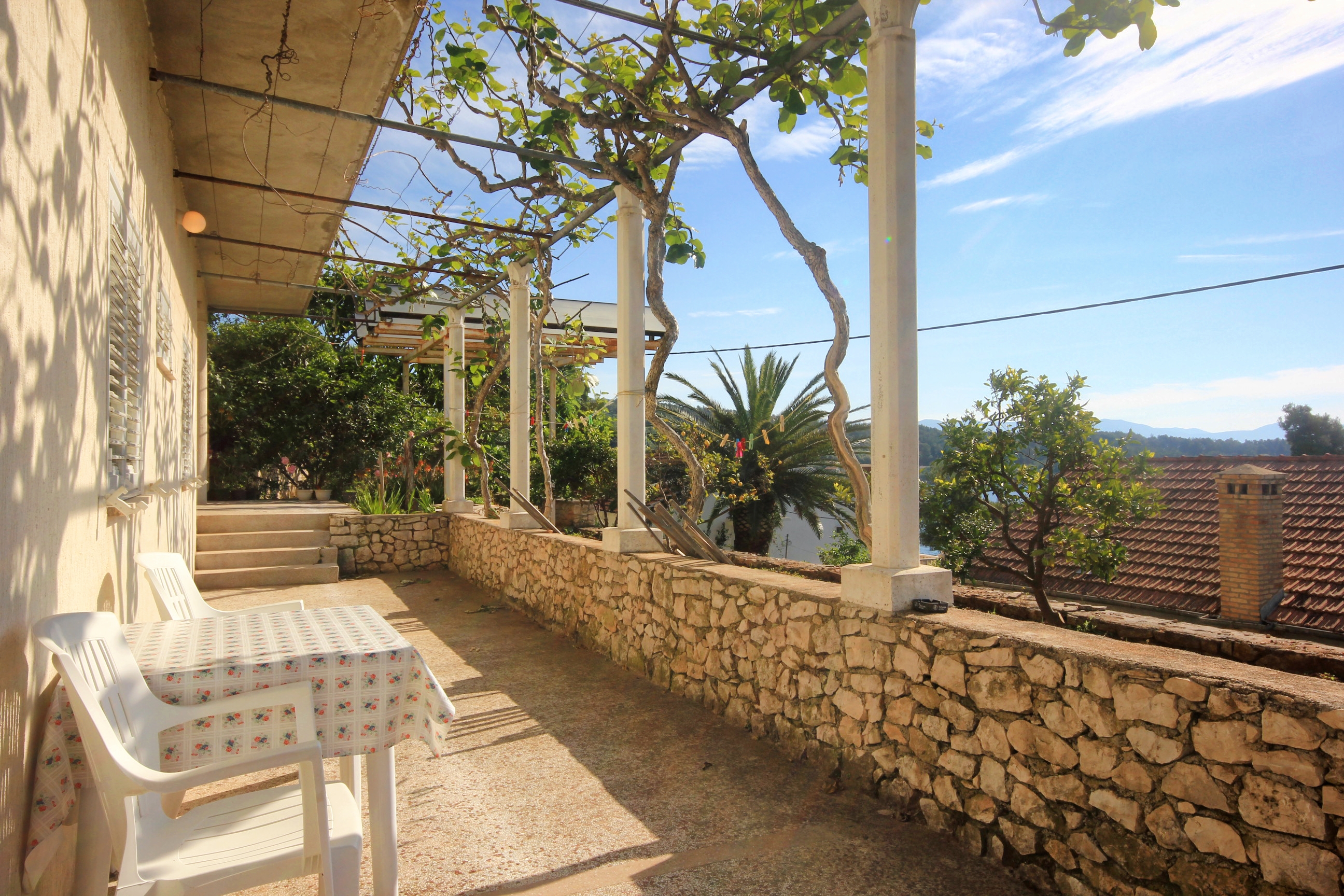 One bedroom apartment near beach Lumbarda (Korčula) (A-4440-a) One bedroom apartment near beach Lumbarda (Korčula) (A-4440-a)