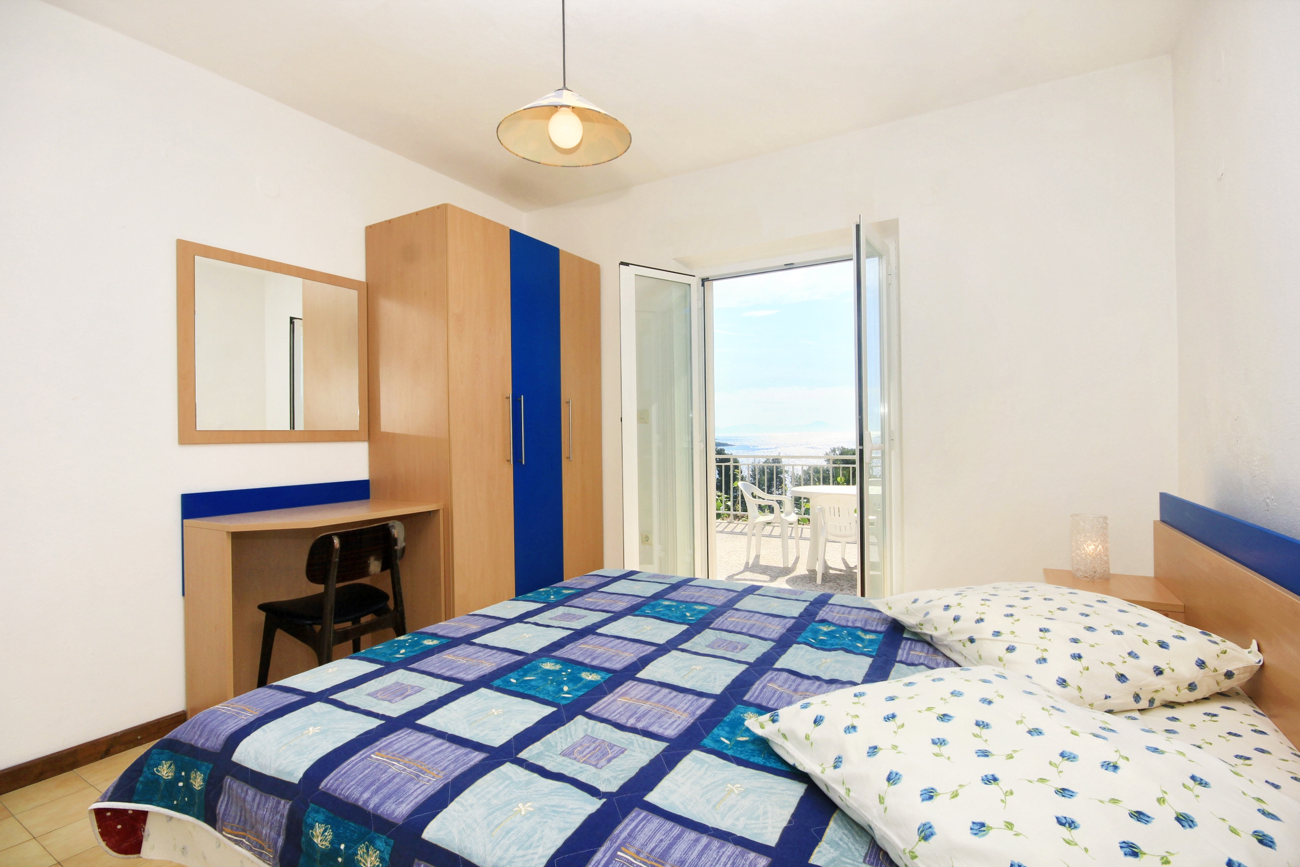 Two bedroom apartment near beach Lumbarda, Korčula (A-4440-d) Two bedroom apartment near beach Lumbarda, Korčula (A-4440-d)