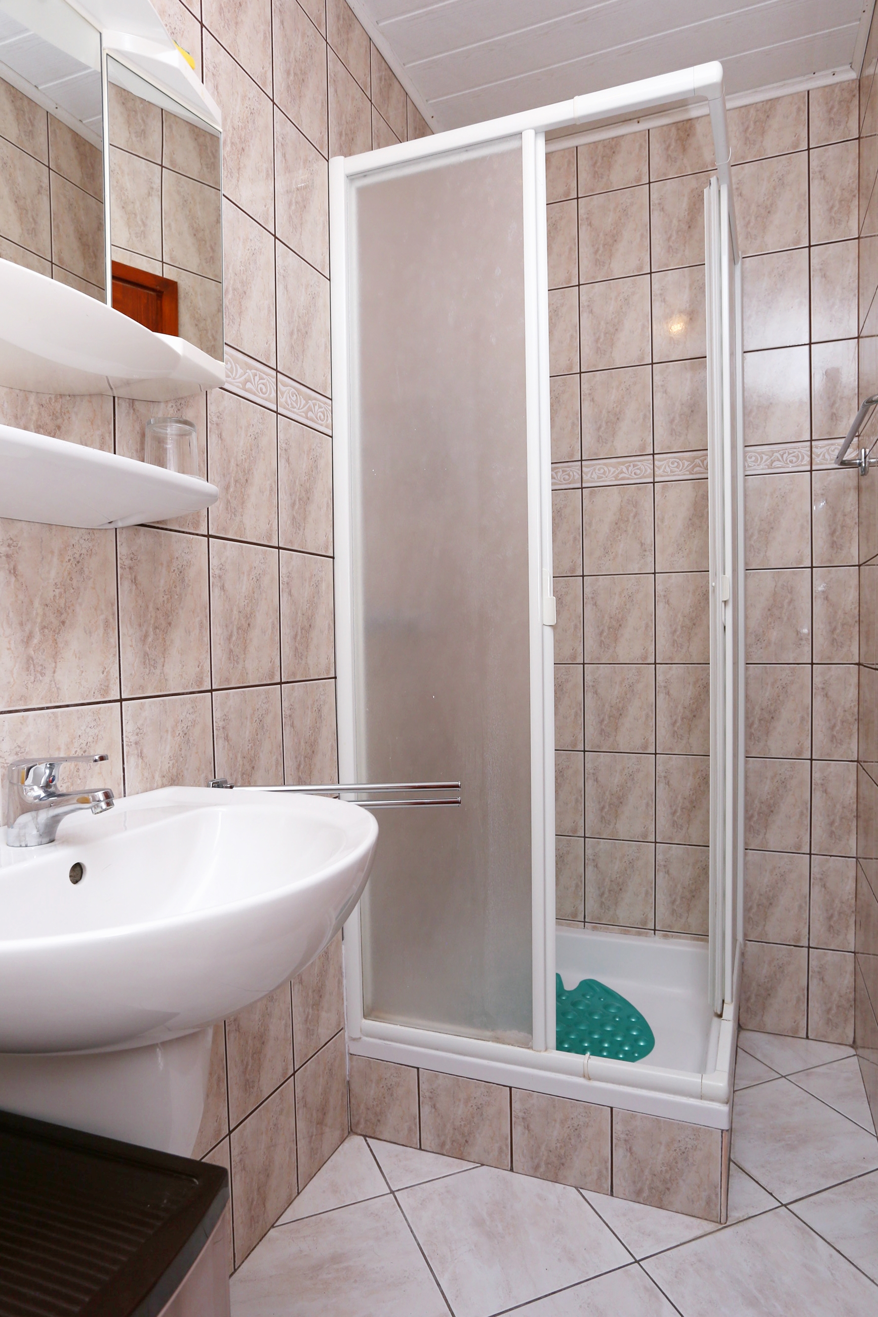 Three bedroom apartment near beach Lumbarda, Korčula  A-a