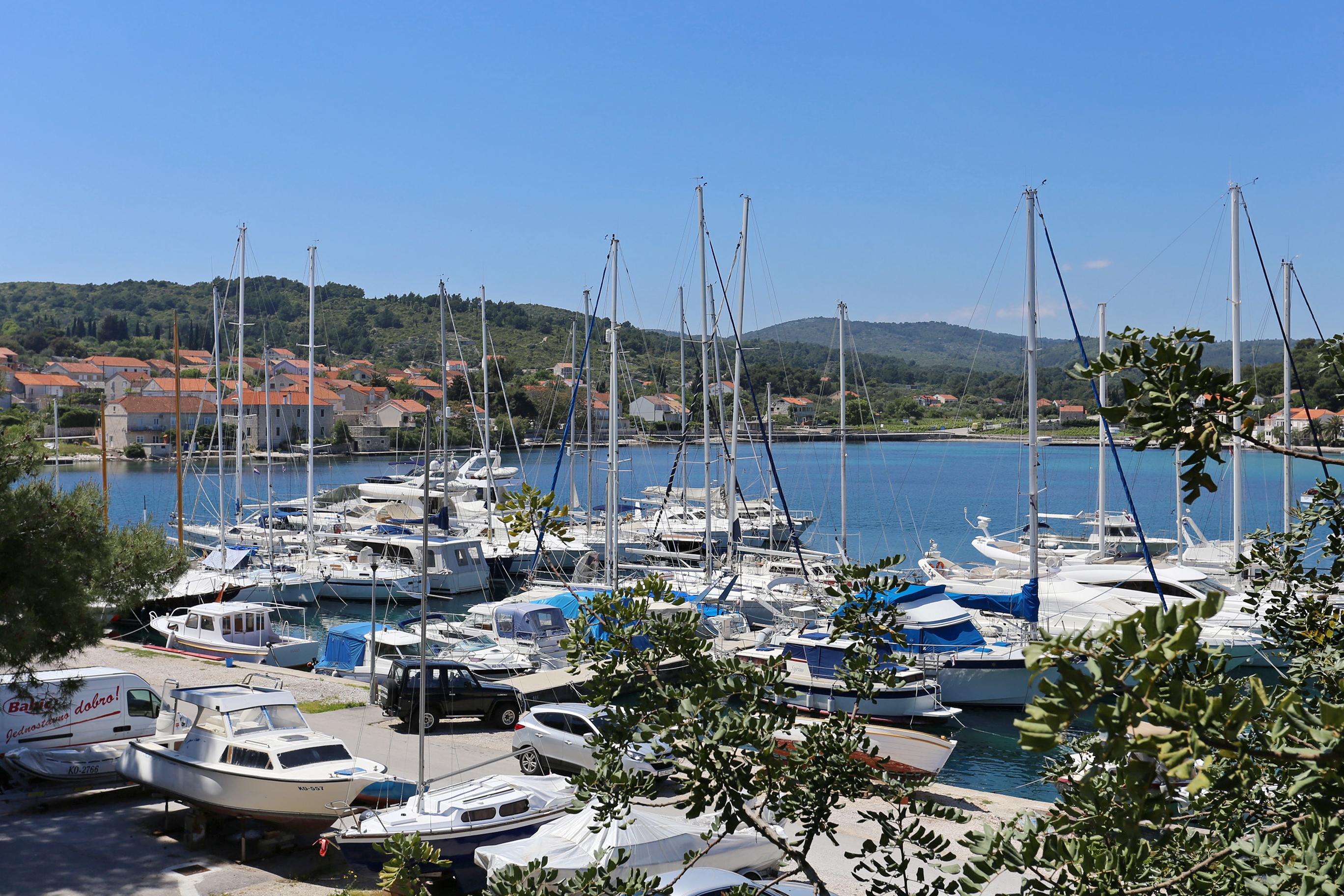 Three bedroom apartment near beach Lumbarda, Korčula  A-a