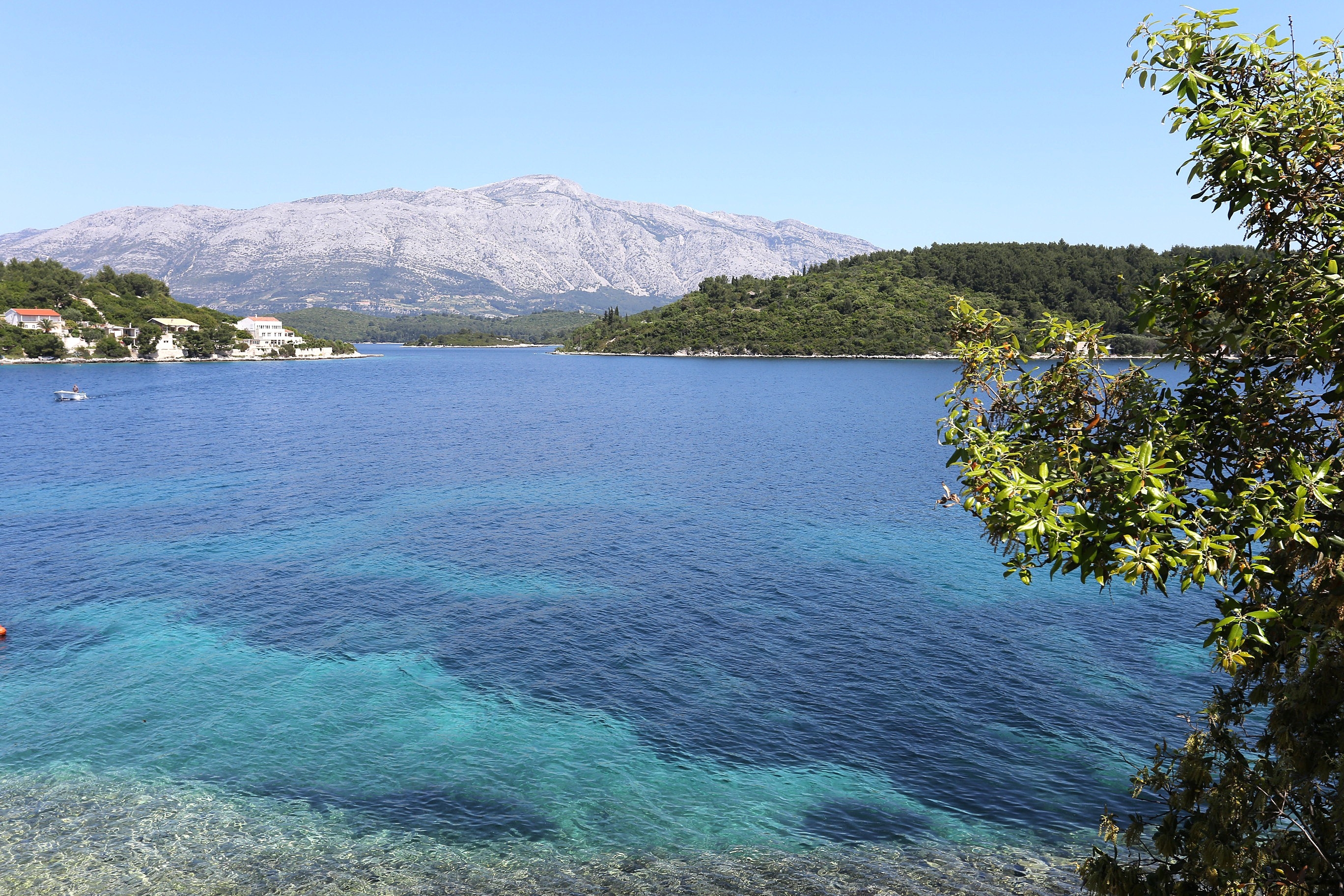 One bedroom apartment near beach Lumbarda, Korčula  A-a