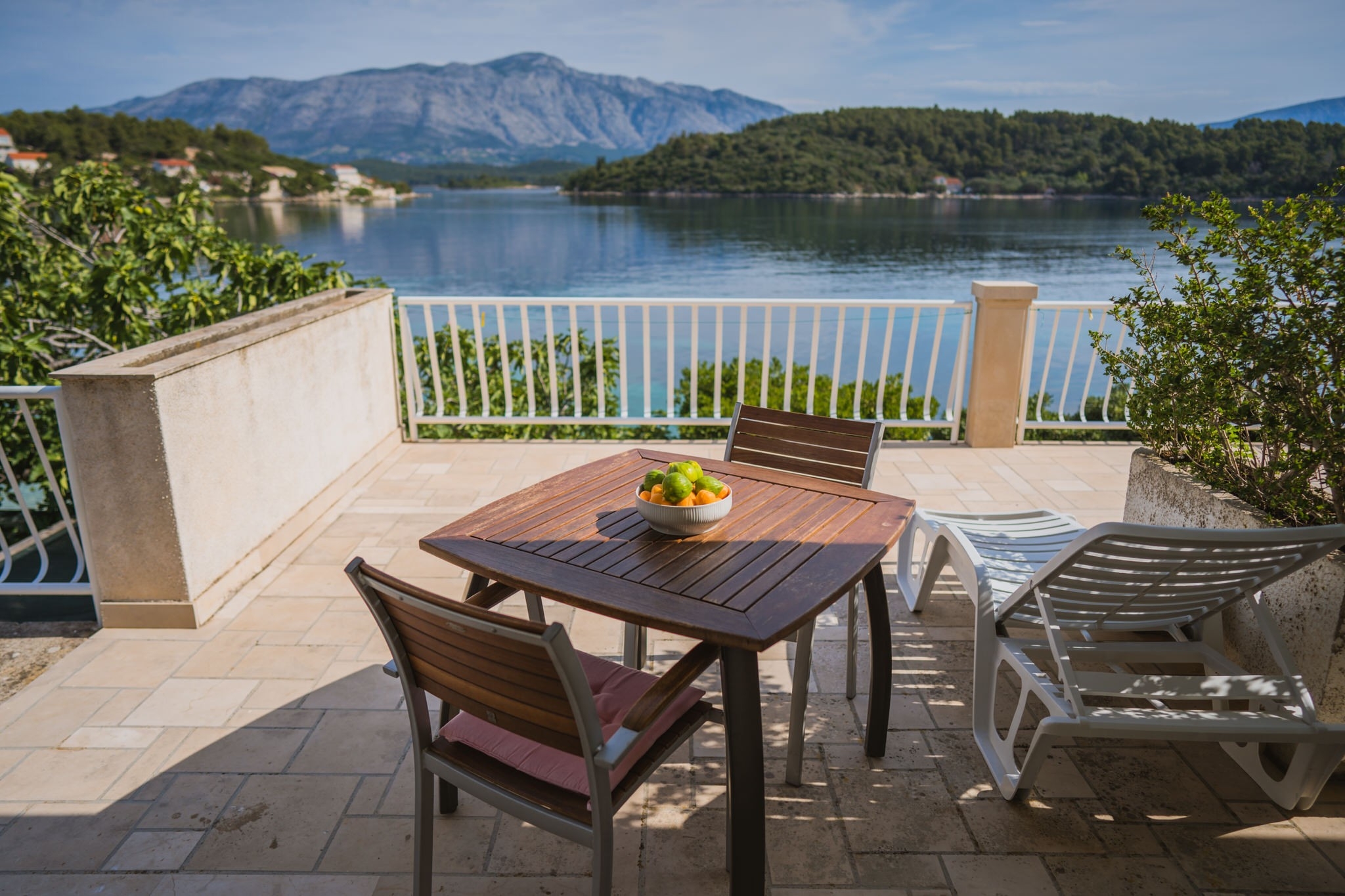 One bedroom apartment near beach Lumbarda, Korčula  A-b