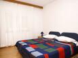 Спальня 2 Vrbovica, Спальня 2 в размещении типа apartment, Домашние животные допускаются и WiFi.